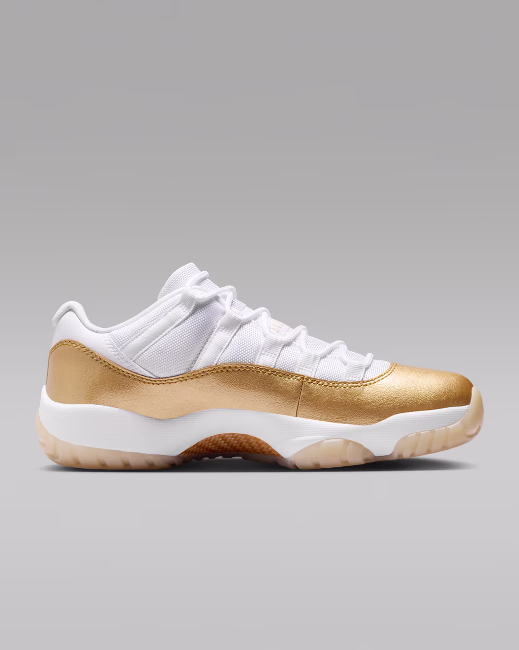 Air Jordan 11 Low "Mother's Day"